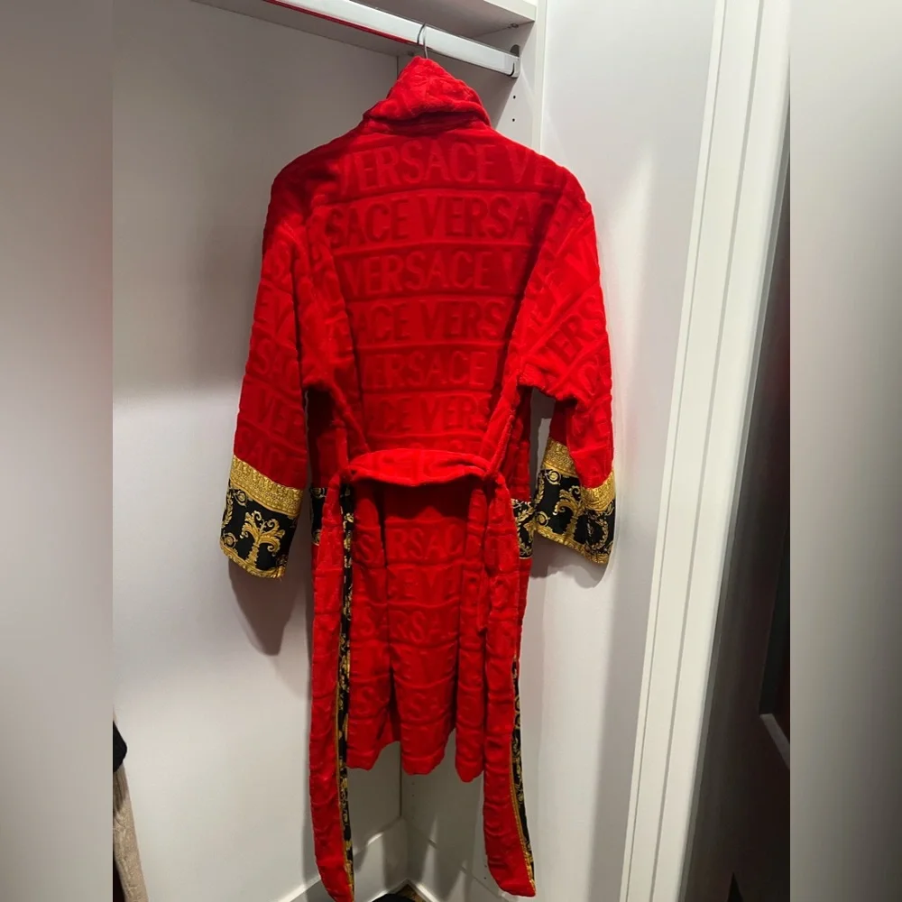 Versace robe - Picture 3 of 5